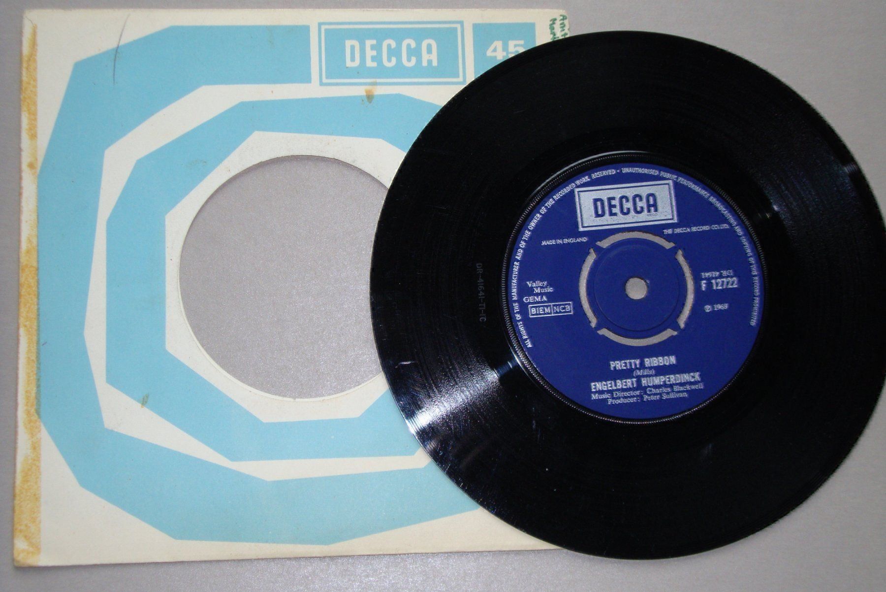 Dischi in vinile: ENGELBERT HUMPERDINCK - PRETTY RIBBON – Usato da Bern venduto da Uli_10_11