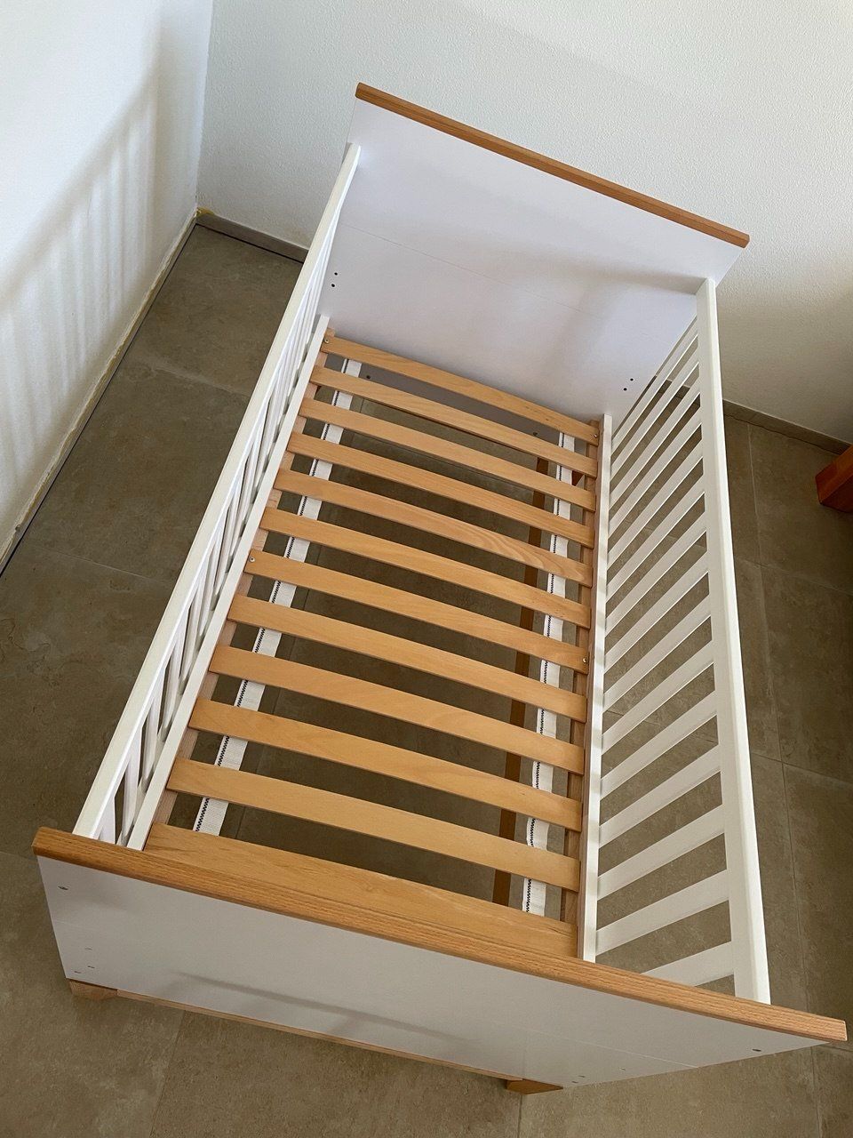 Letti: Baby_kinderbett Mit Matratze – Usato da würenlos venduto da nou_8btk 1