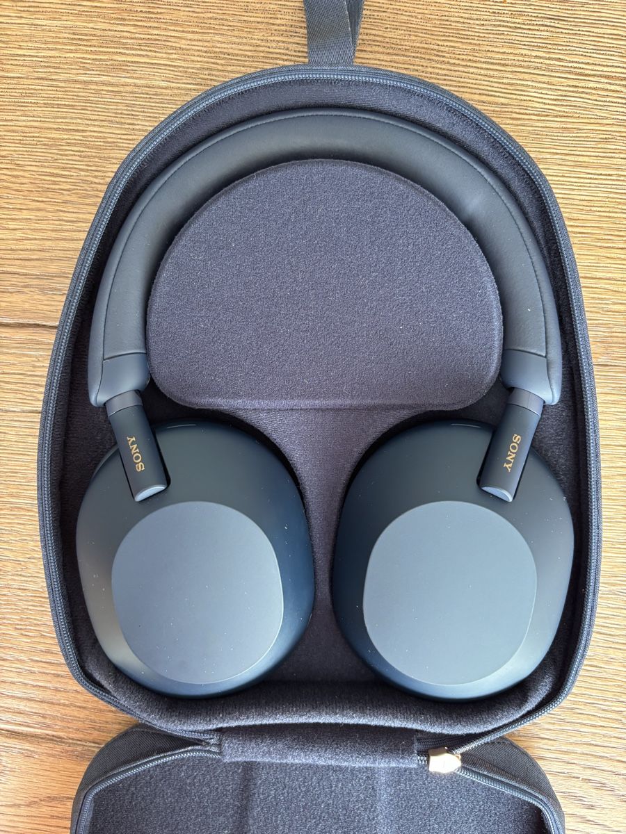 Sony Cuffie: Sony WH1000 XM5 – Usato da La Tour-de-Trême venduto da ValGruyere