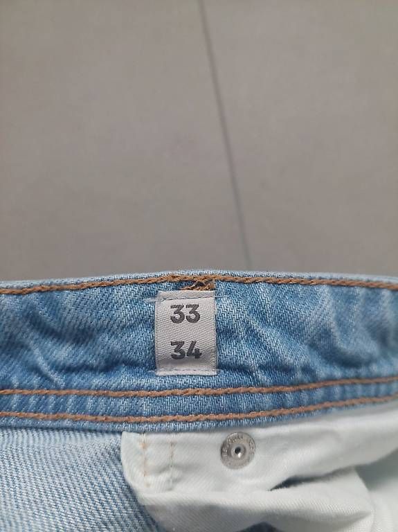 Jeans: Jeans Loosefit 33/34 – Nuovo (secondo la descrizione) da Nottwil venduto da mar_6bxt 3