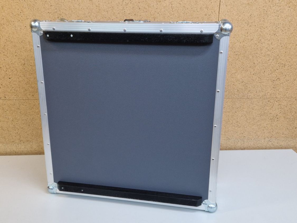 Valigie: Case zu SQ-6 Mischpult – Nuovo (secondo la descrizione) da Homberg b. Thun venduto da Pro_speaker 1