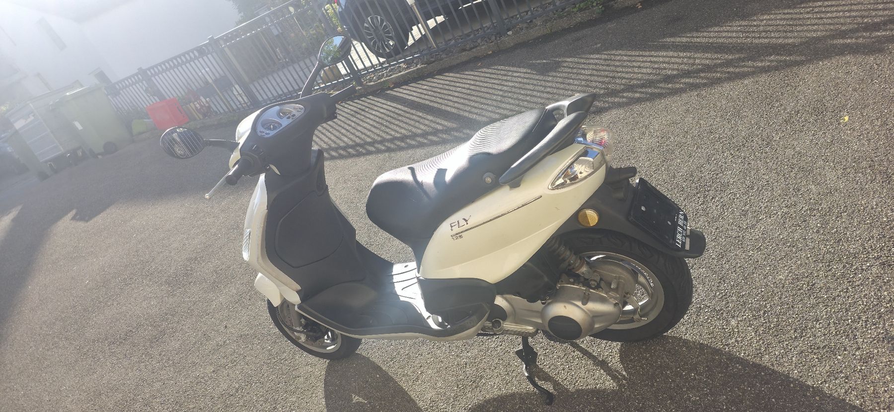 Piaggio Scooters: Piaggio fly 125 – D'occasion à Grenchen par Gregor.49 5
