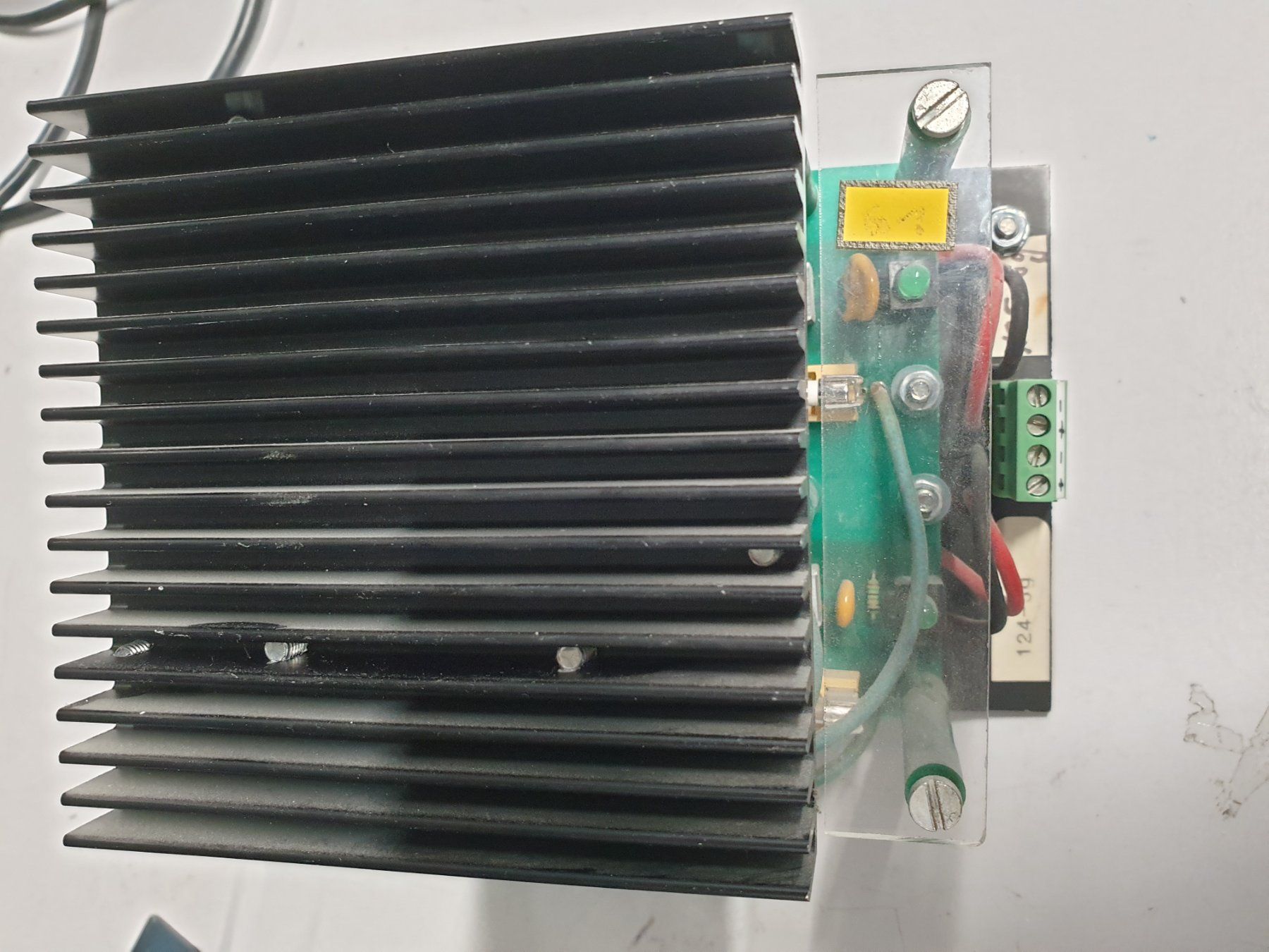 Componenti elettronici: Transformator 500VA mit Gleichrichter Modul – Usato da Horw venduto da Arta20000 5