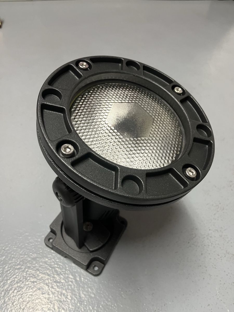 Lampen: Aussenlampe für Boden Montage oder Wand IP67 Schwarz – Neu und originalverpackt aus Münchenstein von pricehouse