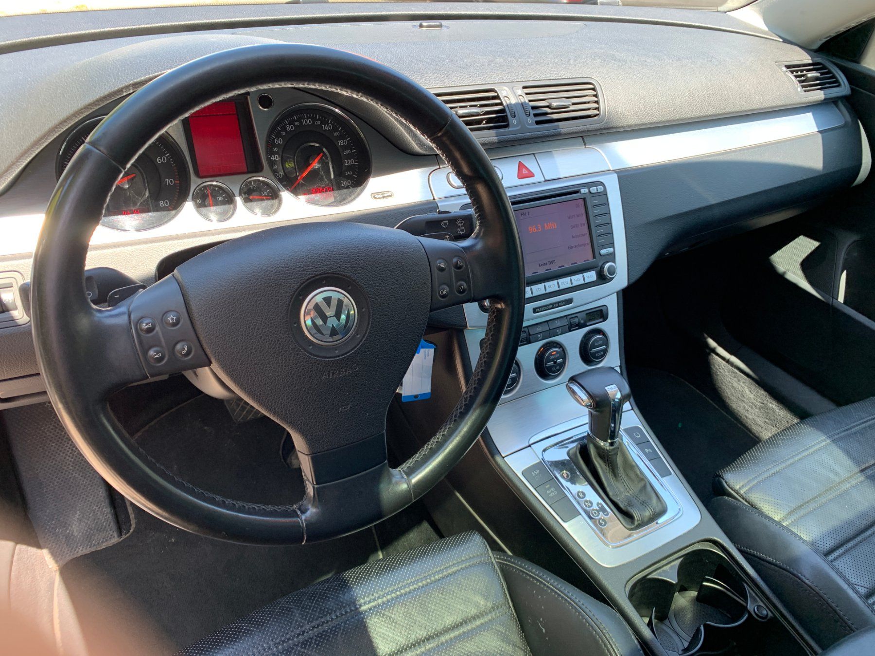 VW Automobili: VW Passat 3.2 Benzin 4-Motion DSG B04 – Usato da Fischenthal venduto da inf_k2jf 5