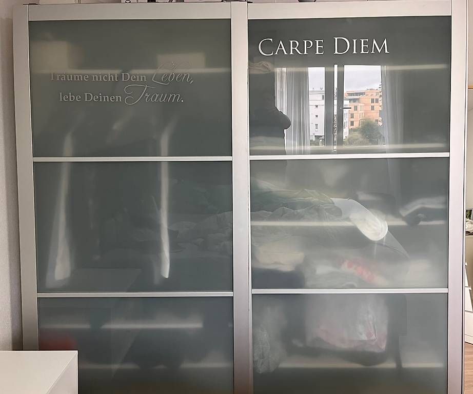 Schränke: Kleiderschrank  – Gebraucht aus Fällanden von jorich