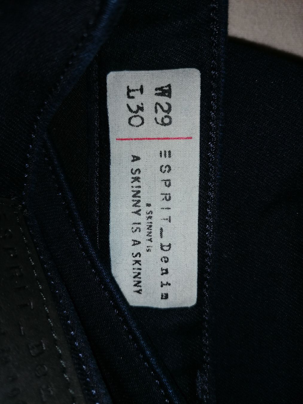 Esprit Jeans: Jeans skinny noir esprit – Neuf (Voir description) à Sion par CeSo25 2