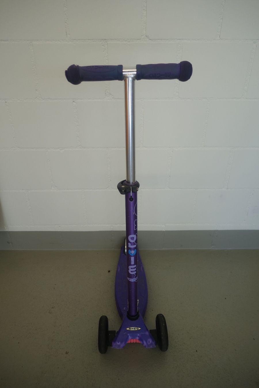 Micro Kickboard: Micro Scooter (3 Räder) – Usato da Aristau venduto da Padelino 2