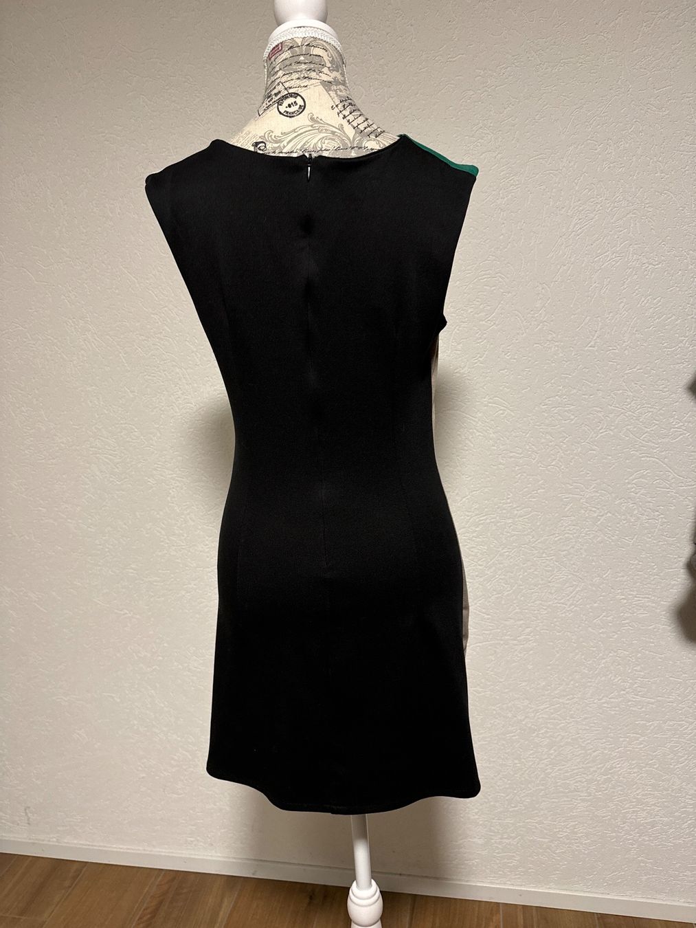 Vestiti: Etuikleid Gr.34/36 – Usato da Meyriez venduto da muriS 2