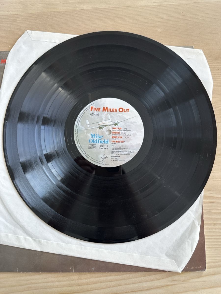 Dischi in vinile: Mike Oldfield - Five Miles Out – Usato da Sumvitg venduto da MadamePottine 3