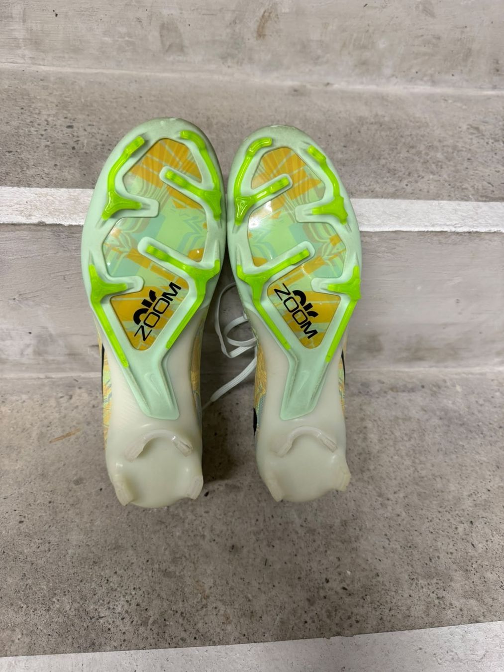 Nike Scarpe da uomo: Nike Air Zoom neu – Nuovo (secondo la descrizione) da Aarberg venduto da Cnika 2