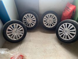 4 Jantes Renault avec pneu 185/60R15