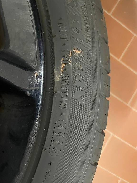 Pneumatici & Ruote complete: Cerchi e gomme per Ford Ka – Usato da Caslano venduto da iguidice01 1