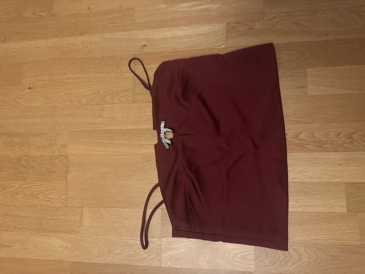 T-shirt: H und M Tops/Hose – Usato da Wolfwil venduto da sch_bf9s 2