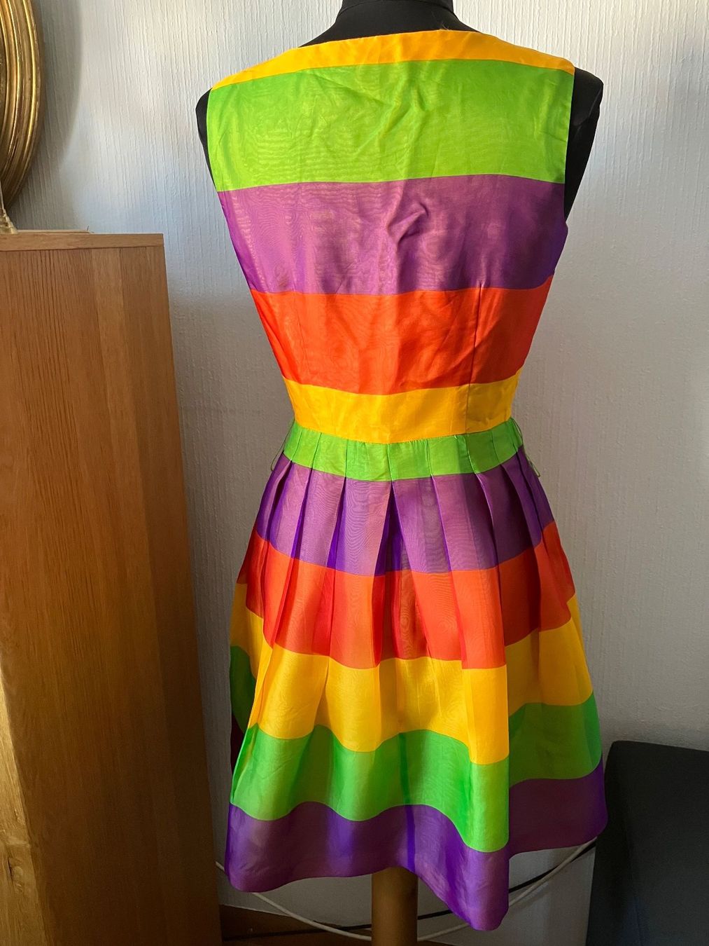 Vestiti: Mini robe vintage é rayures  100% soie,  LIZ CLAIBORNE – Usato da Peseux venduto da CharmeCommerce 4