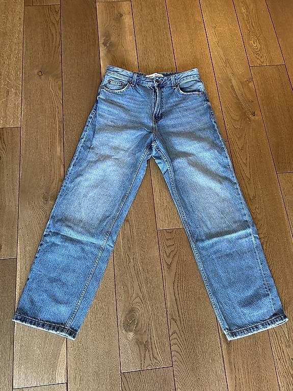 Jeans: Jeans Bershka – Usato da Bargen BE venduto da Sim6114