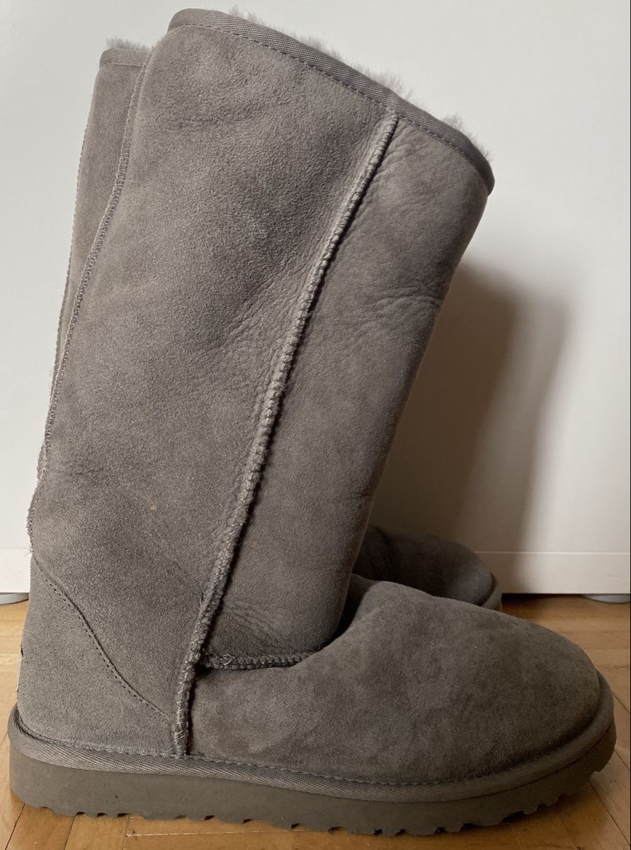 Ugg Chaussures femmes: UGG hellgrau, Gr. 39 – Neuf (Voir description) à Sarnen par Paris99 1