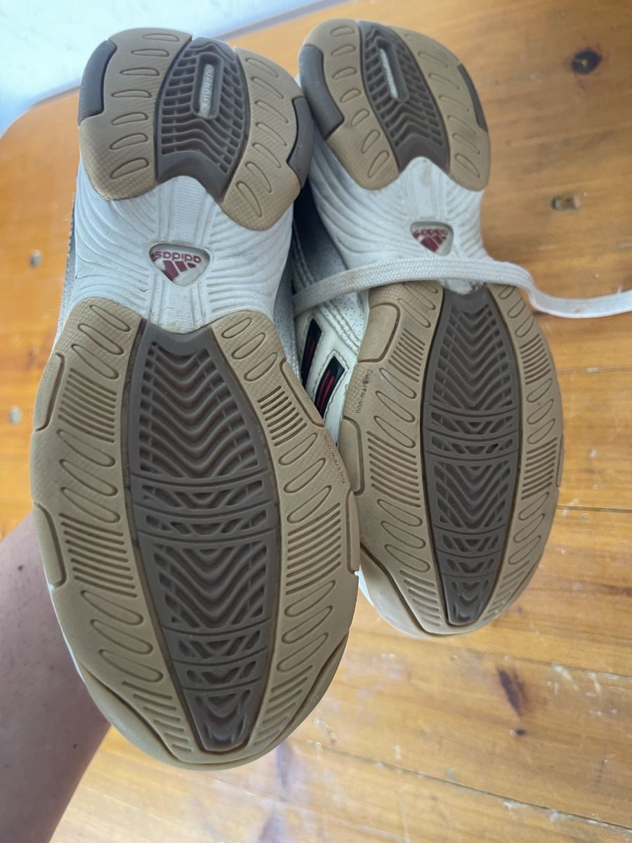 Chaussures garçon: Adidas Kinderschuhe – D'occasion à Murten par Ski-Outlet 3
