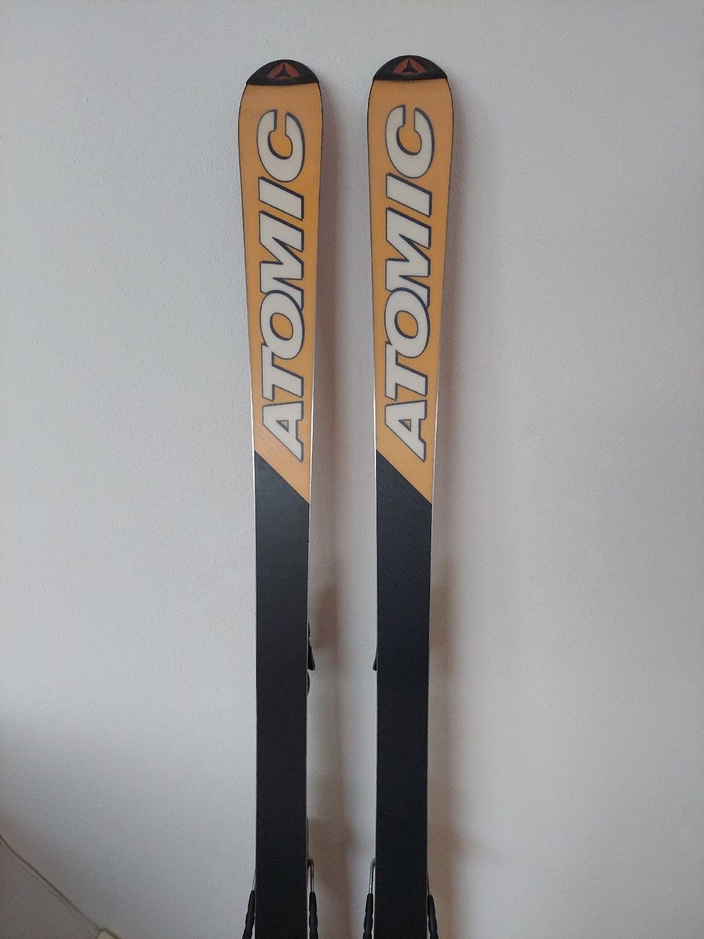 Atomic Sci: Damen-Ski von Atomic – Usato da Baar venduto da CorinnaFe 4