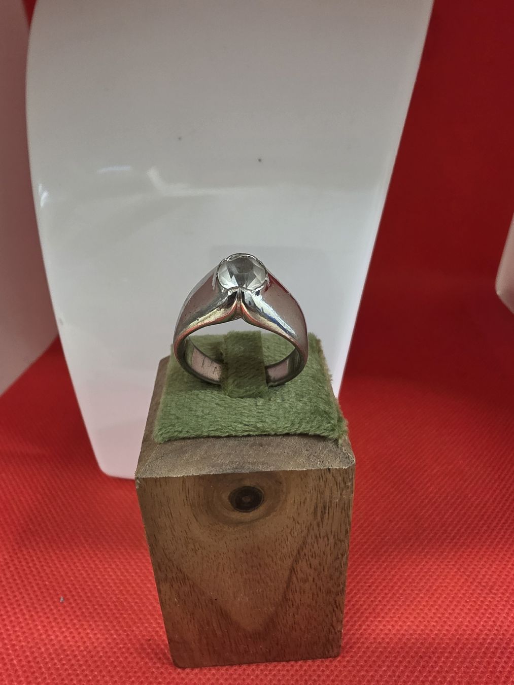 Ringe: Ring Damen  Stein gebraucht – Gebraucht aus Herisau von Antiques.AR