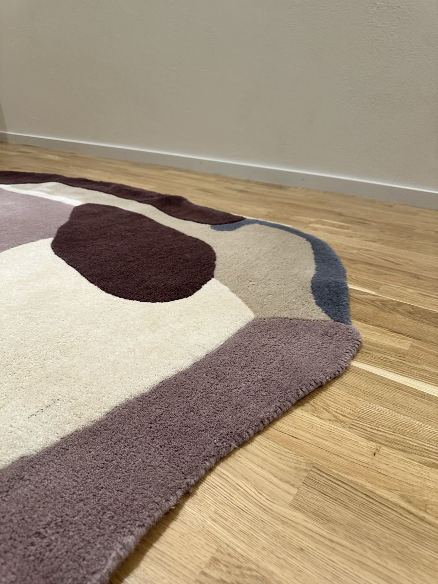 Broste Teppiche: Teppich asymmetrisch "Broste Copenhagen" – Gebraucht aus Solothurn von boomchicawahwah 1