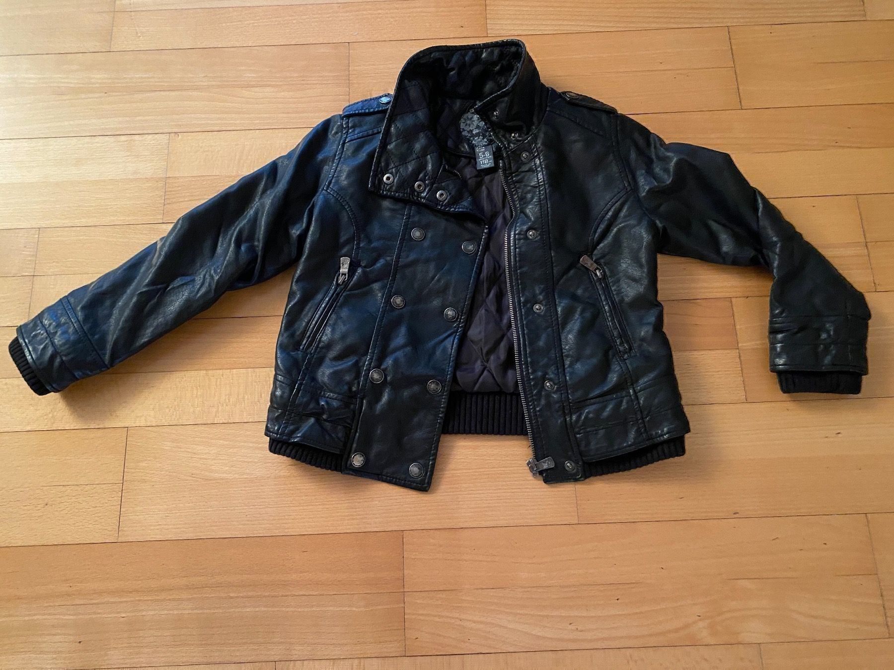 Zara Lotti & Set di vestiti: Mädchenset Gr. 118 / **top** mit Jacke – Usato da Tübach venduto da Vivienne0 4