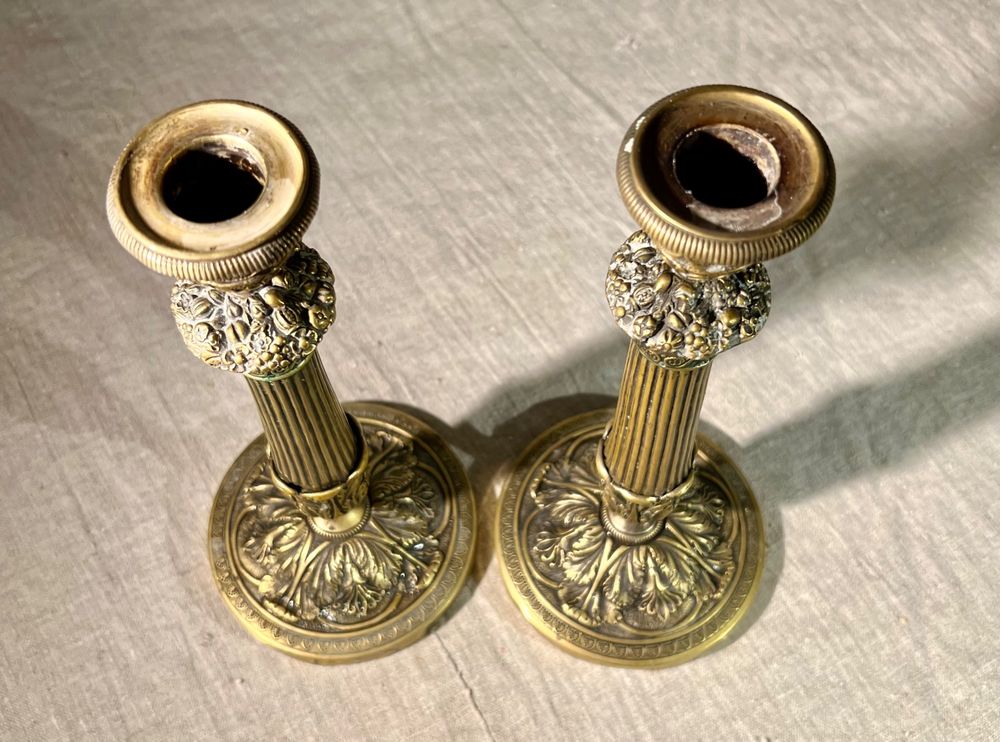 Paire d'anciens bougeoirs dragon chimère. Style Empire. Années 50