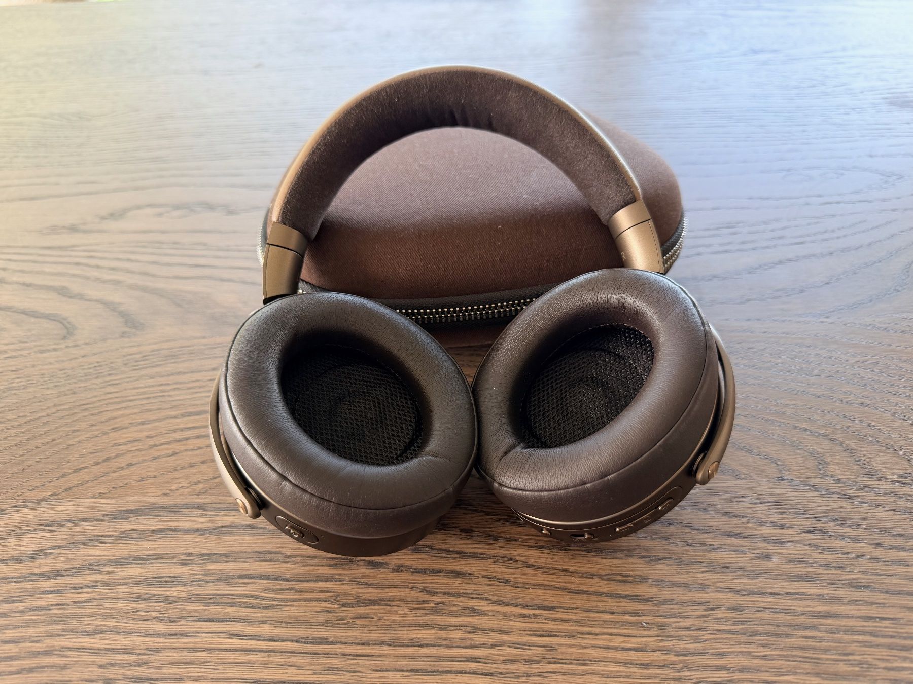 Focal Cuffie: Focal Bathys MG luxury wireless ANC headphones – Usato da Zürich venduto da bartekn3 1