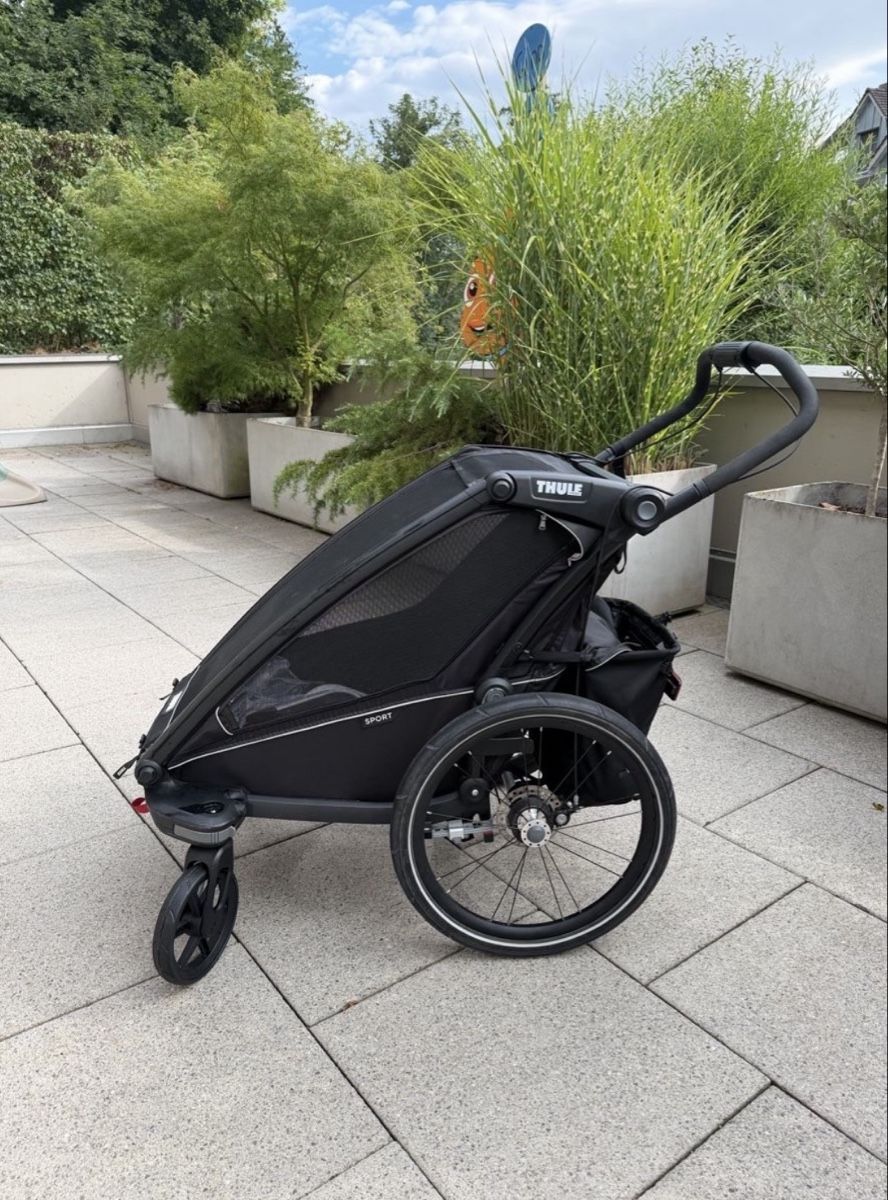 Rimorchi: Thule Chariot Sport inkl. Joggingkit – Usato da Urdorf venduto da CelineMu