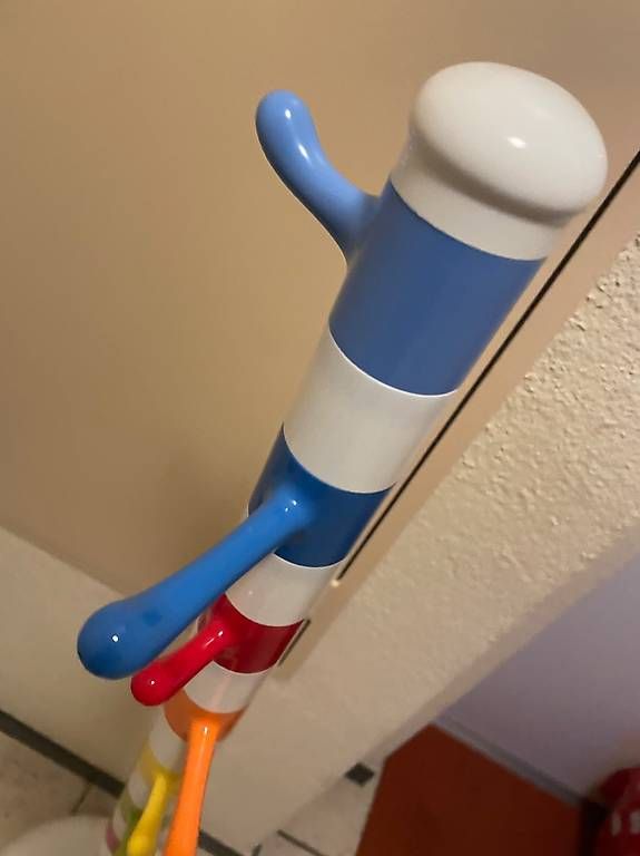 Ikea Guardaroba: Ikea krokig Kleiderständer bunt – Usato da Dübendorf venduto da rocki07 1