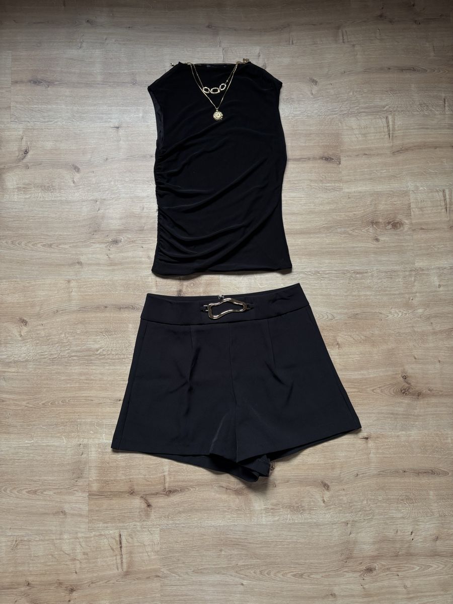 Zebra Lotti di vestiti: lot de shorts zébra, taille L – Nuovo (secondo la descrizione) da Tavannes venduto da callie.mcli