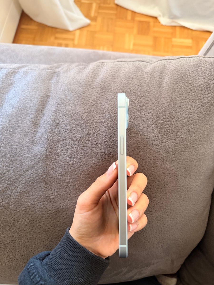 Apple Handys / Smartphones: Apple iPhone 15 Plus hellblau – Gebraucht aus Volketswil von Bachmann7 3