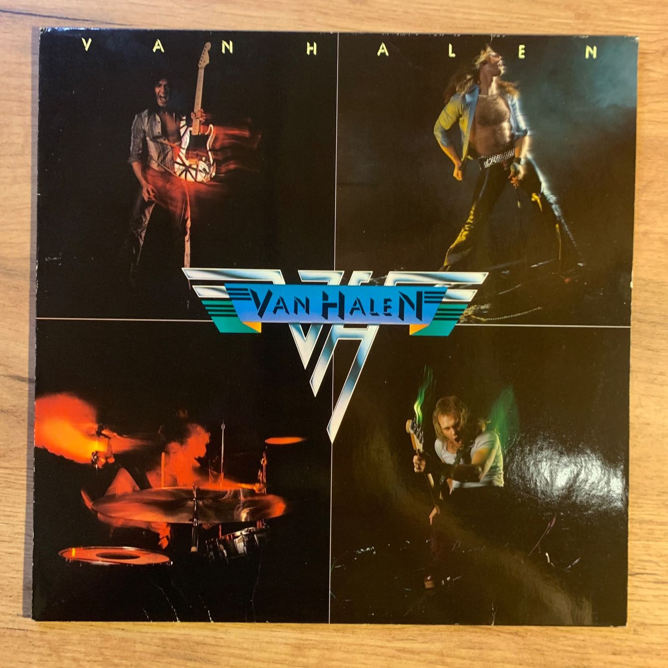 Vinyles: VAN HALEN - VAN HALEN...RE GER...VG+/VG+ – D'occasion à Gals par Diskopat