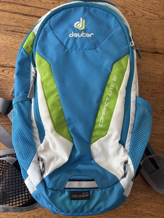 Deuter Rucksack Compact Lite 8 blau grün guter Zustand