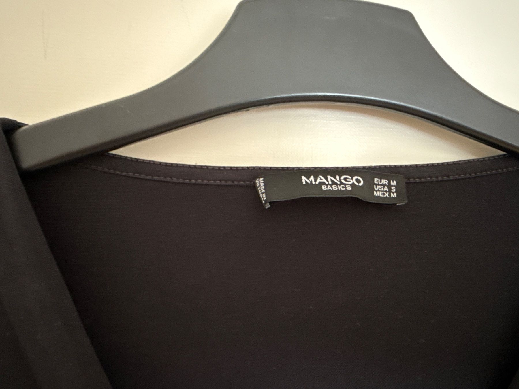 Mango Blusen: Bluse MANGO Basics EUR M – Gebraucht aus Horgen von linuxrp 1