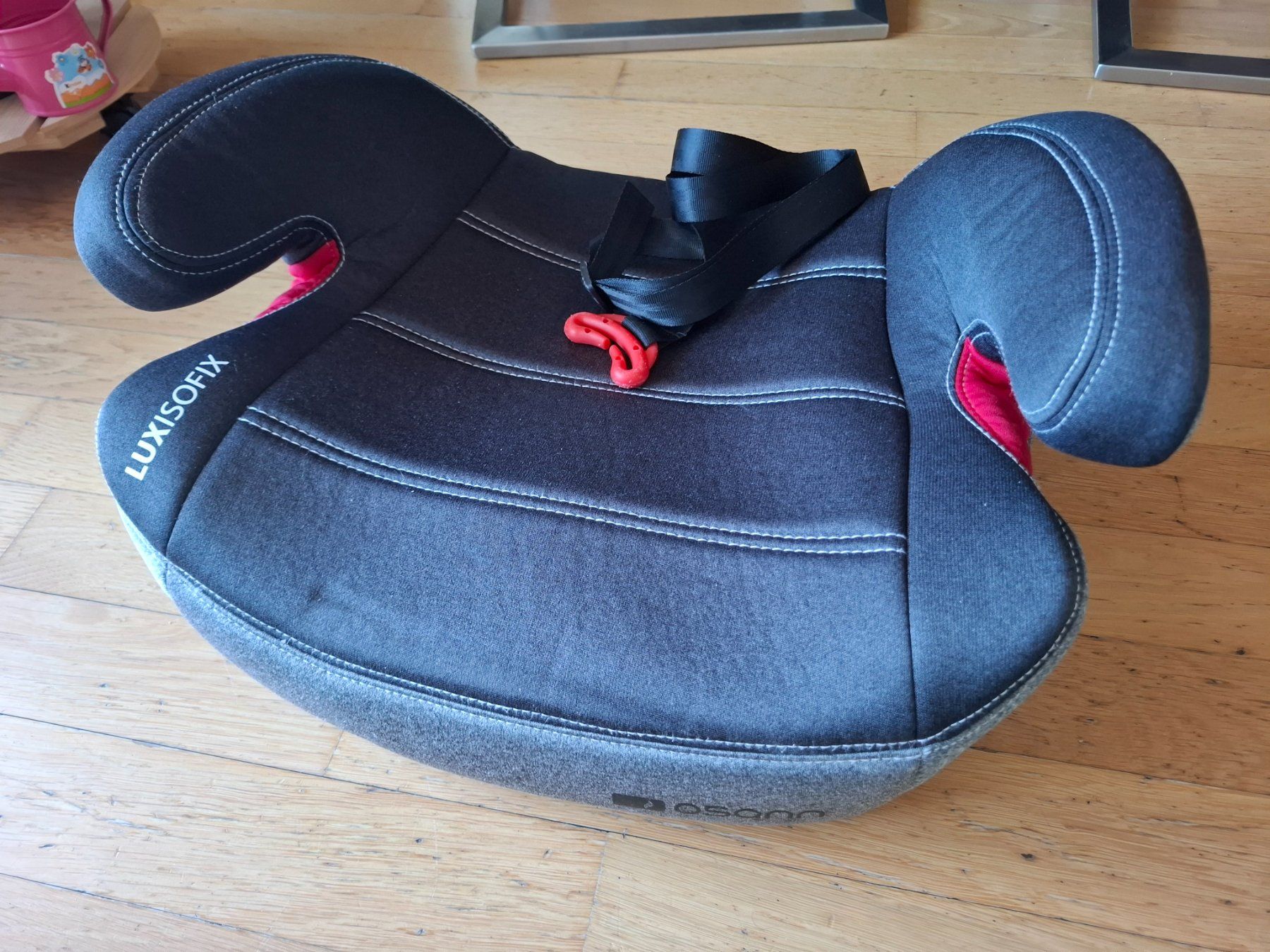 Seggiolini per auto: Osann LUXISOFIX Auto-Sitzerhöhung – Usato da Zug venduto da marcostg 1