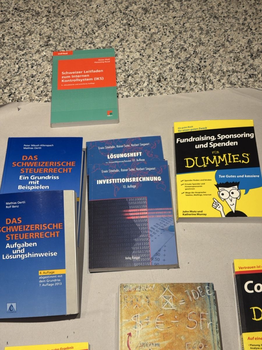Libri: Grosse Sammlung BWL-Bücher zu verkaufen – Usato da Rorbas venduto da Manues 1
