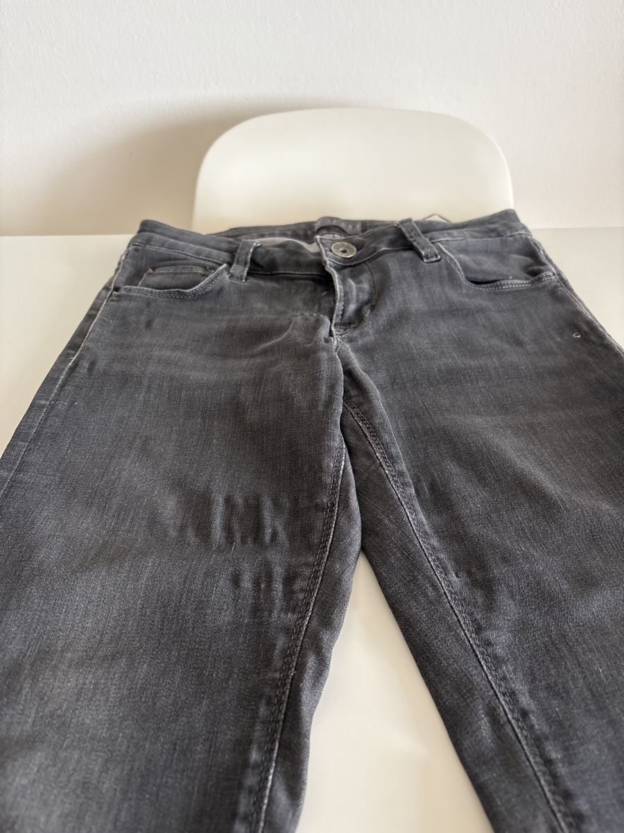Guess Jeans: GUESS Hose Gr. 26 – Usato da Herisau venduto da sen_8w8b 2