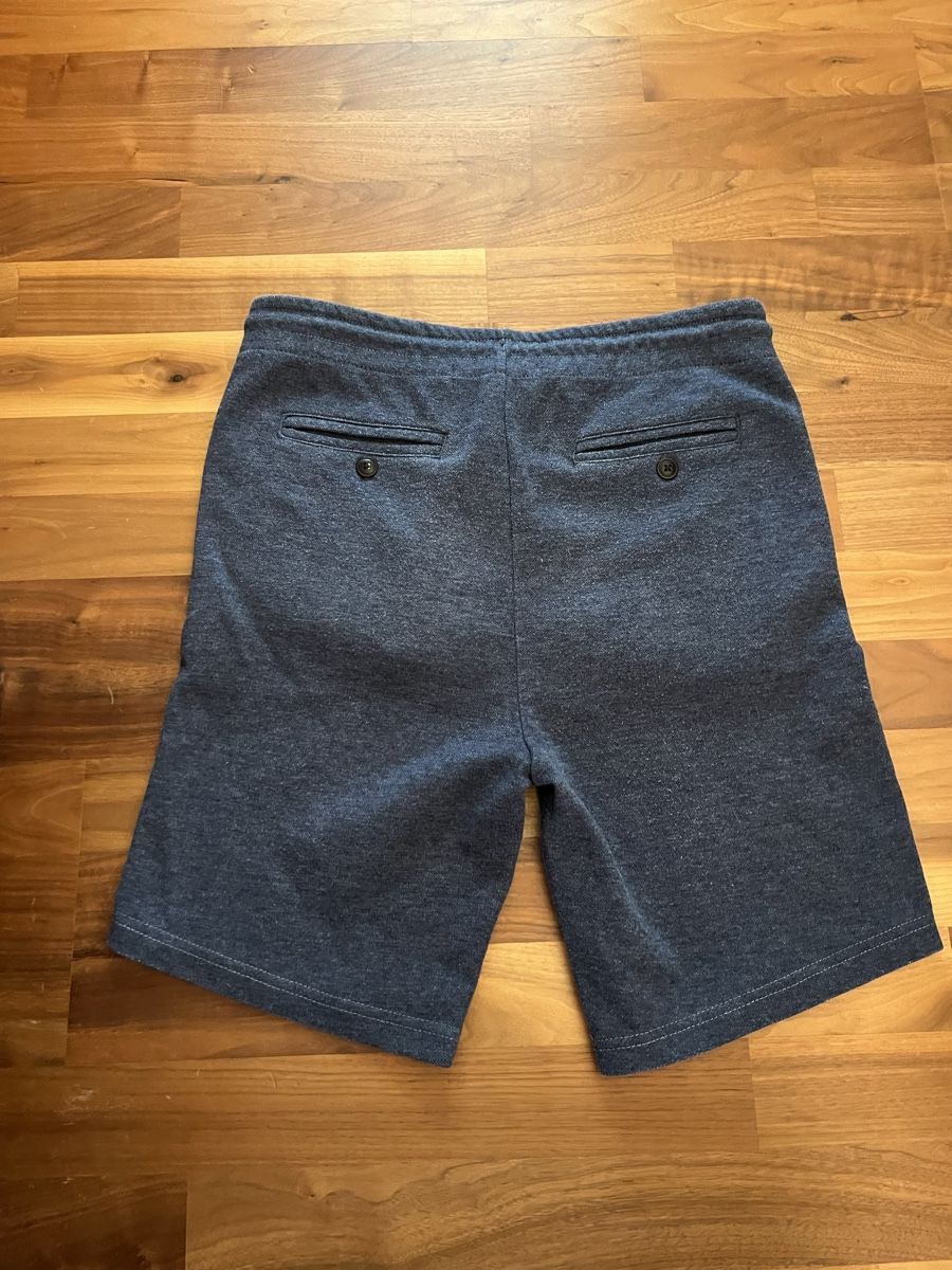 Mango Pantaloni: Kurze Hose von Mango  – Usato da Balgach venduto da Loli9436 1