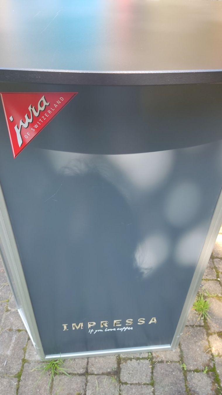 Tavoli: Ausstellungstisch Jura gebraucht – Usato da Boll venduto da Huweli 2