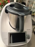 Like New Vorwerk Thermomix TM6 - Includes Books!