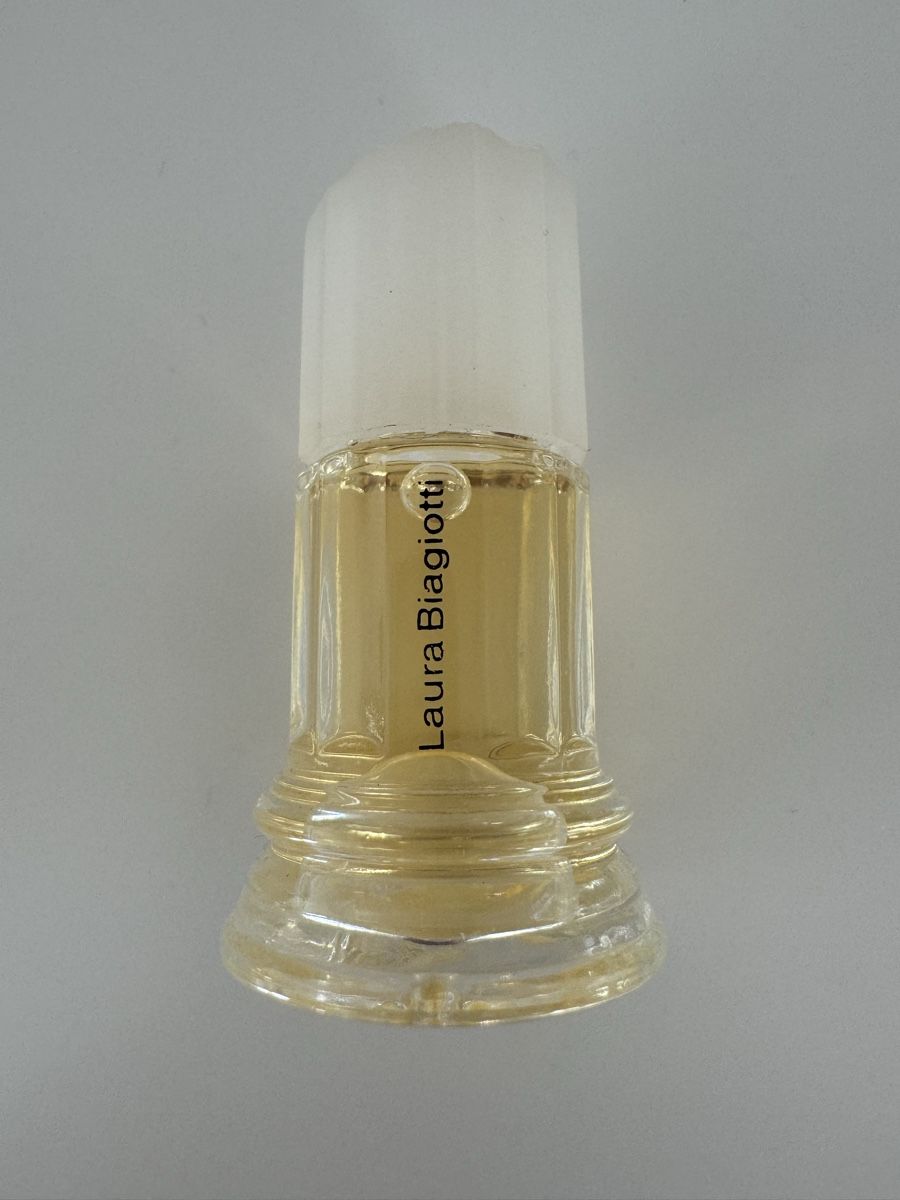 Laura Biagiotti Parfum & Eau de Toilette: Parfumminiatur laura biagotti – Gebraucht aus Rickenbach SZ von Montagmorgen12