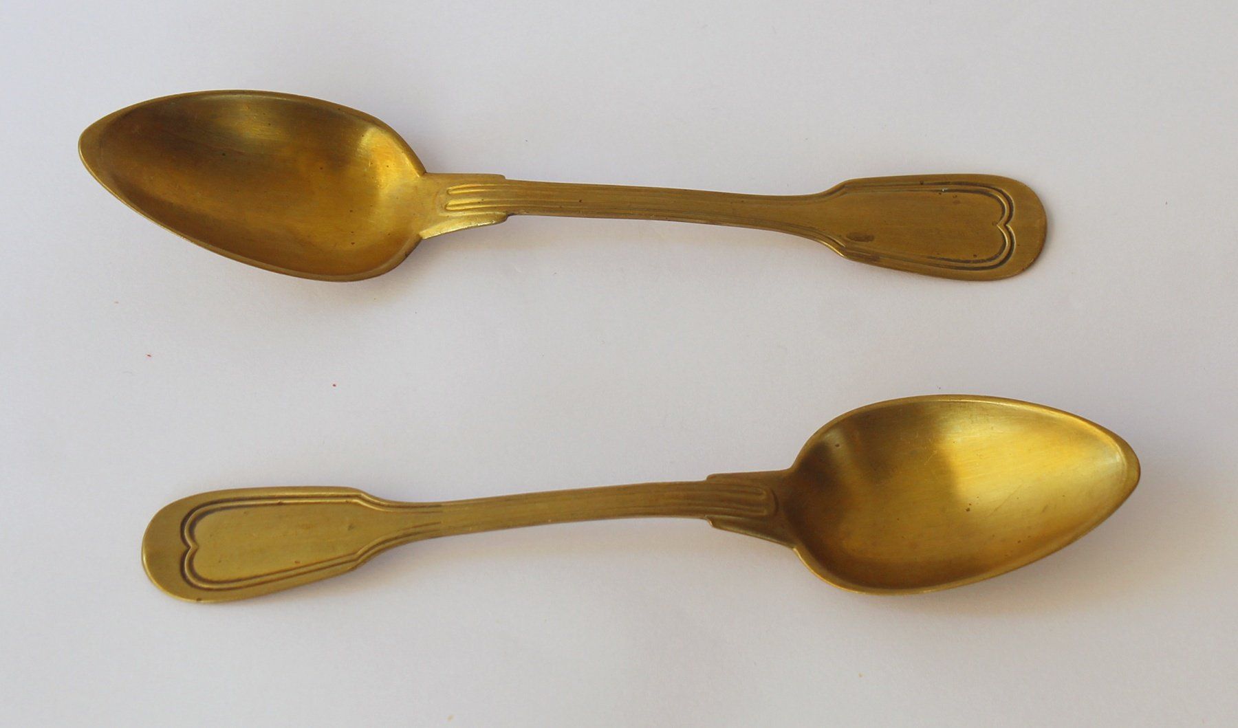 Löffel: 3 antike goldfarbene Kaffee- oder Tee-Löffel punziert – Gebraucht aus Zürich von Auctionata 4