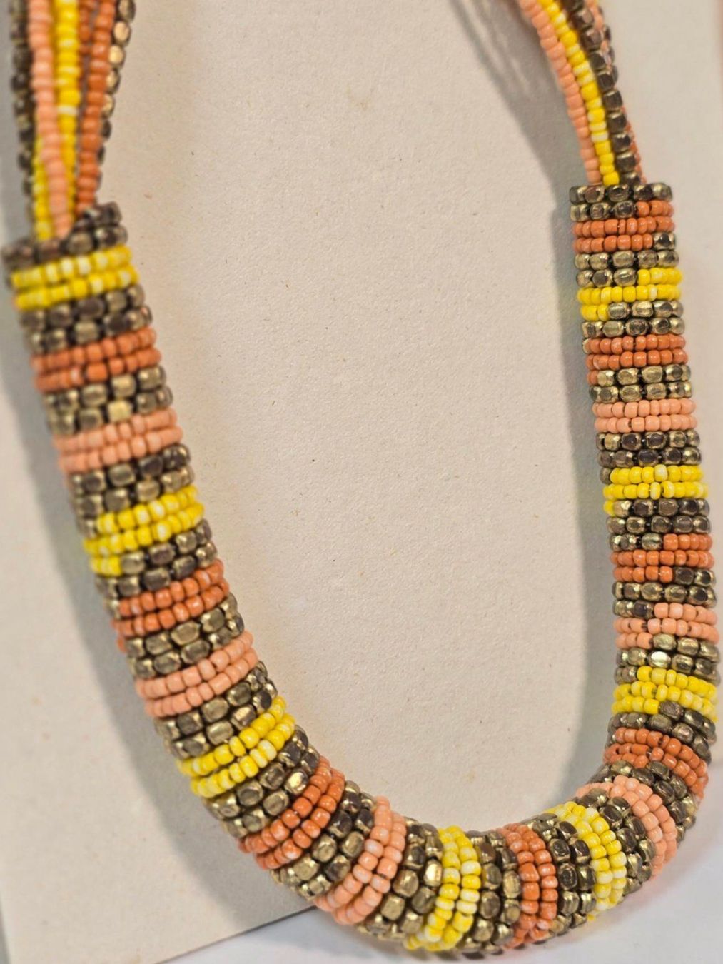 Ketten: Collier Elegantes Ethnisches Multicolor Einzigartigem Design – Gebraucht aus Zürich von dum_x5xn 1