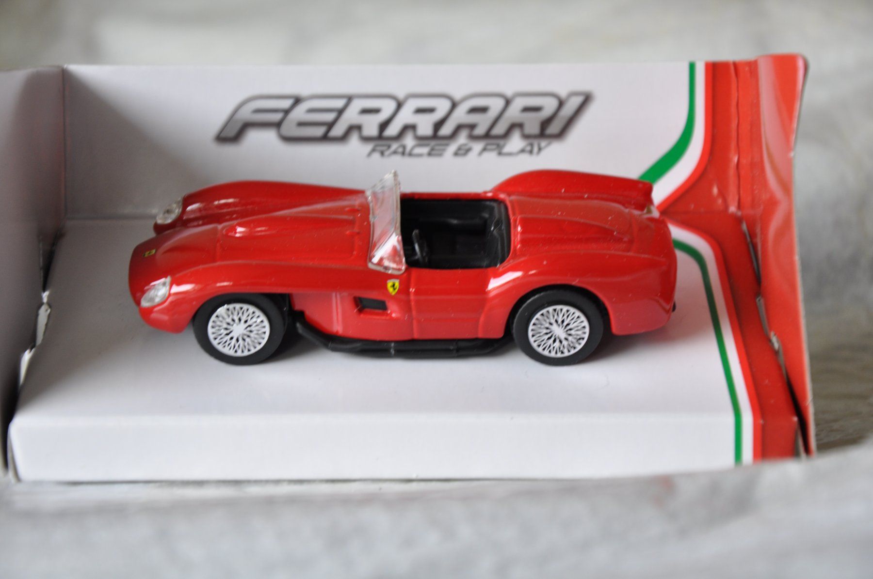 Bburago Voitures modèles: Ferrari – D'occasion à Ebnat-Kappel par Aallerlei 1