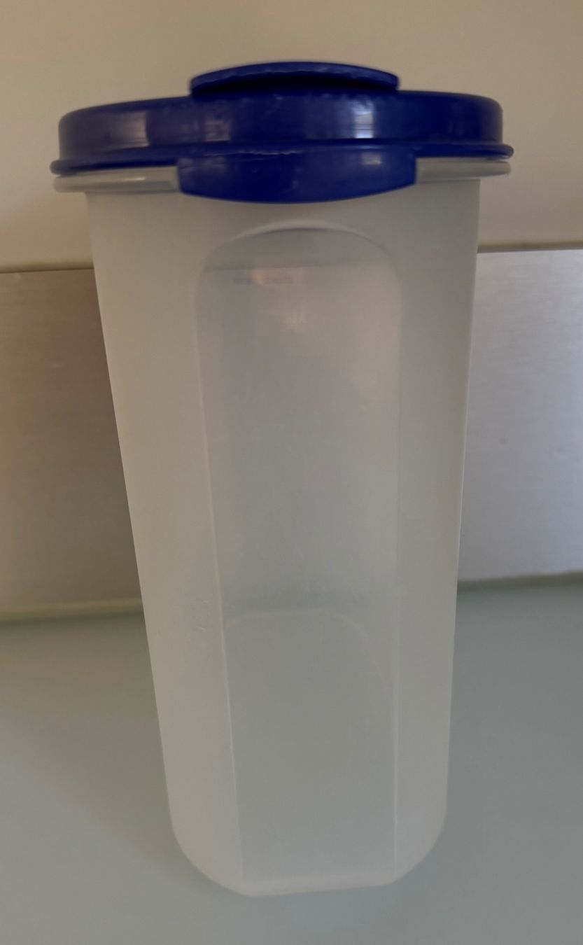 Tupperware Recipients et similaires: Tupperware Vorratsdose 1.7 l, blau – D'occasion à Niederhasli par Erwied 1