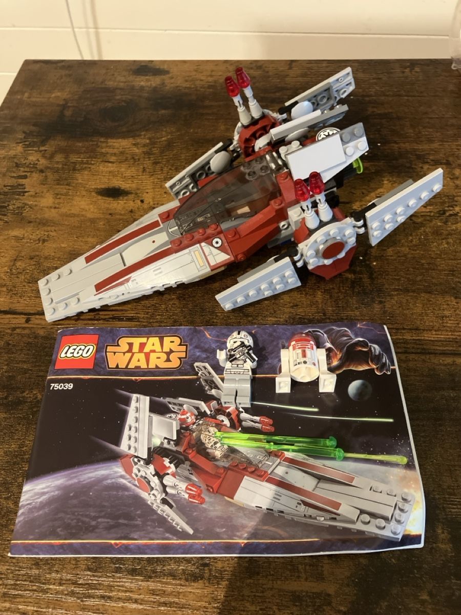 Lego Kit di costruzioni: Lego 75039 V-Wing Starfighter – Usato da Glarus venduto da Jhuber78