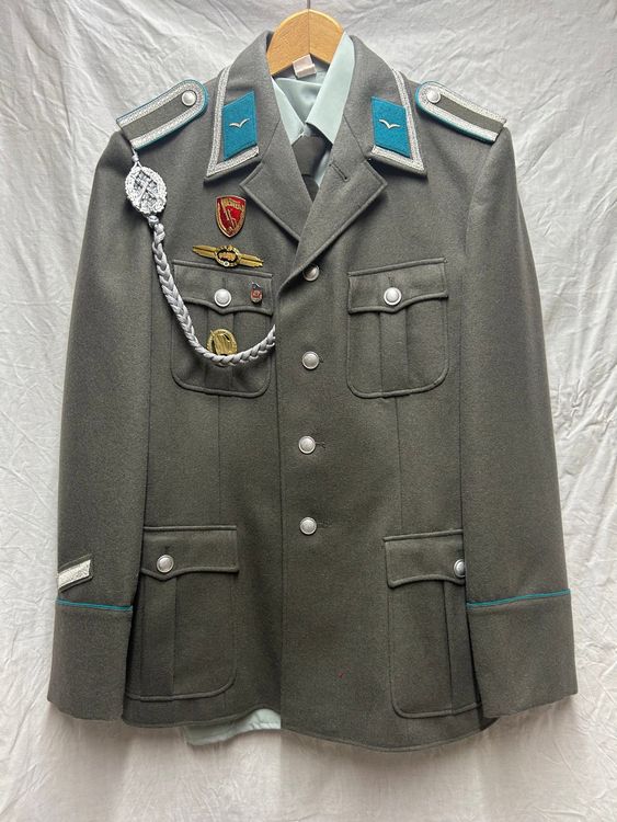 Uniform eines Unteroffiziers der Luftwaffe der DDR | Kaufen auf Ricardo