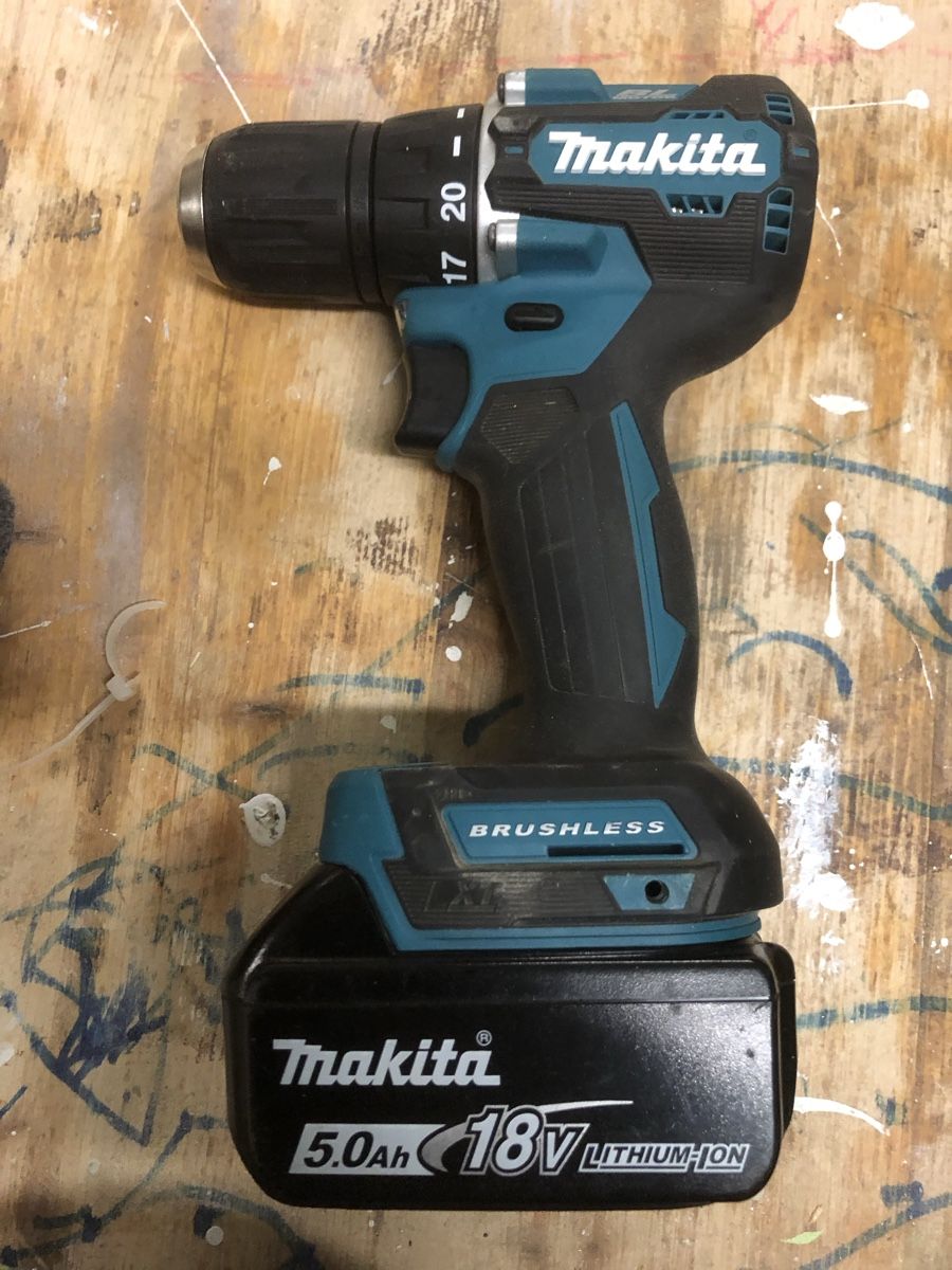 Makita Perceuses: 2 Makita Akkuschrauber – D'occasion à Flüeli-Ranft par Holzwurm1988 1