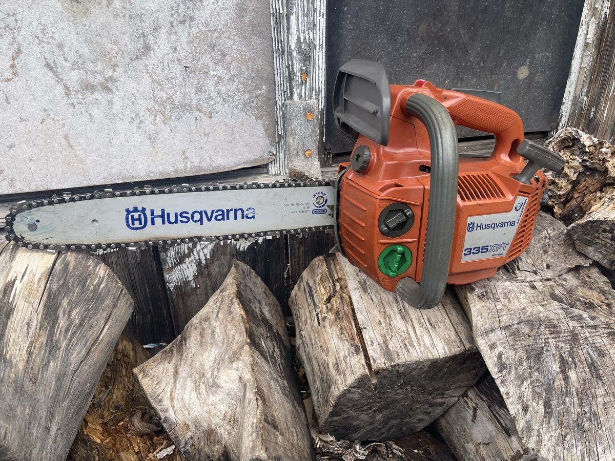 Husqvarna Seghe: Husqvarna 335 XPT, 🔝  – Usato da Bern venduto da SVTools